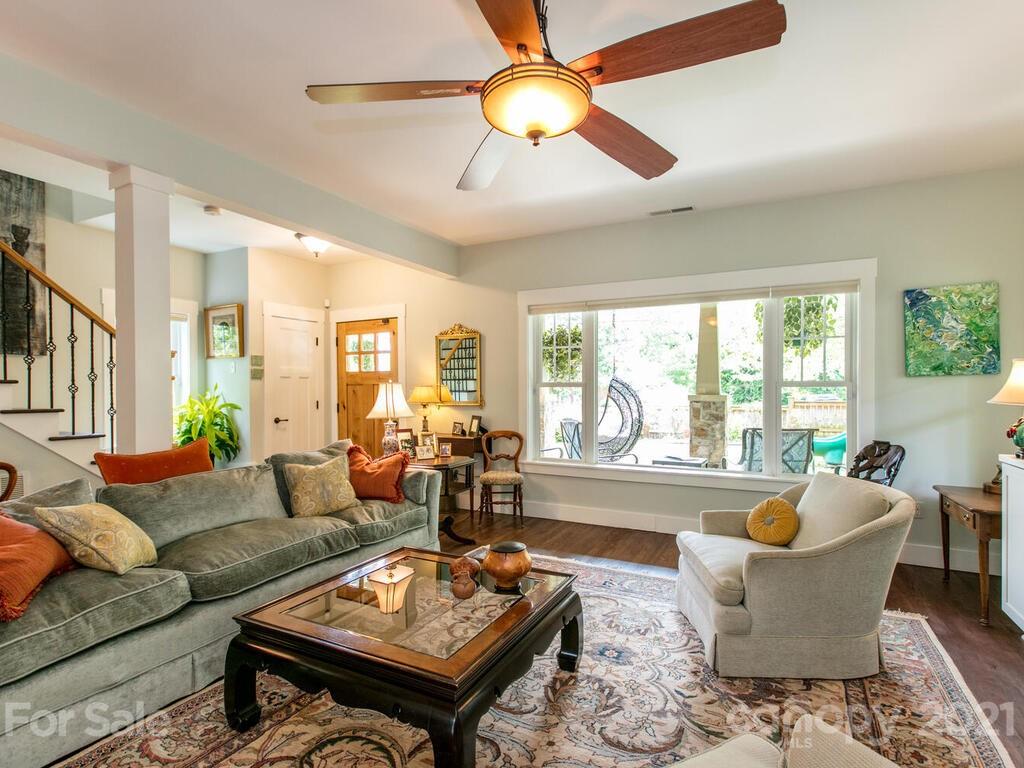 132 Westwood Place Asheville NC 28806