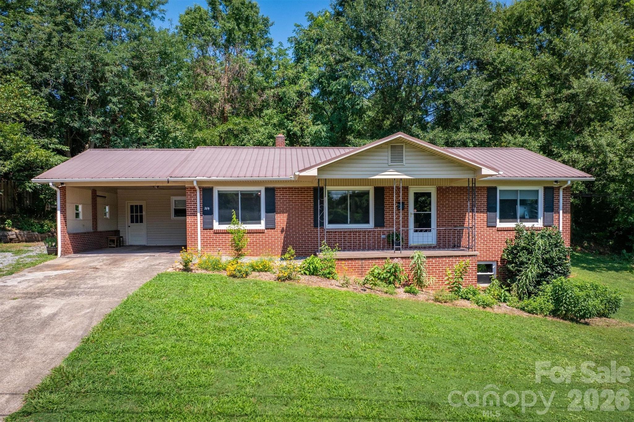 214 Howard Street Morganton NC 28655