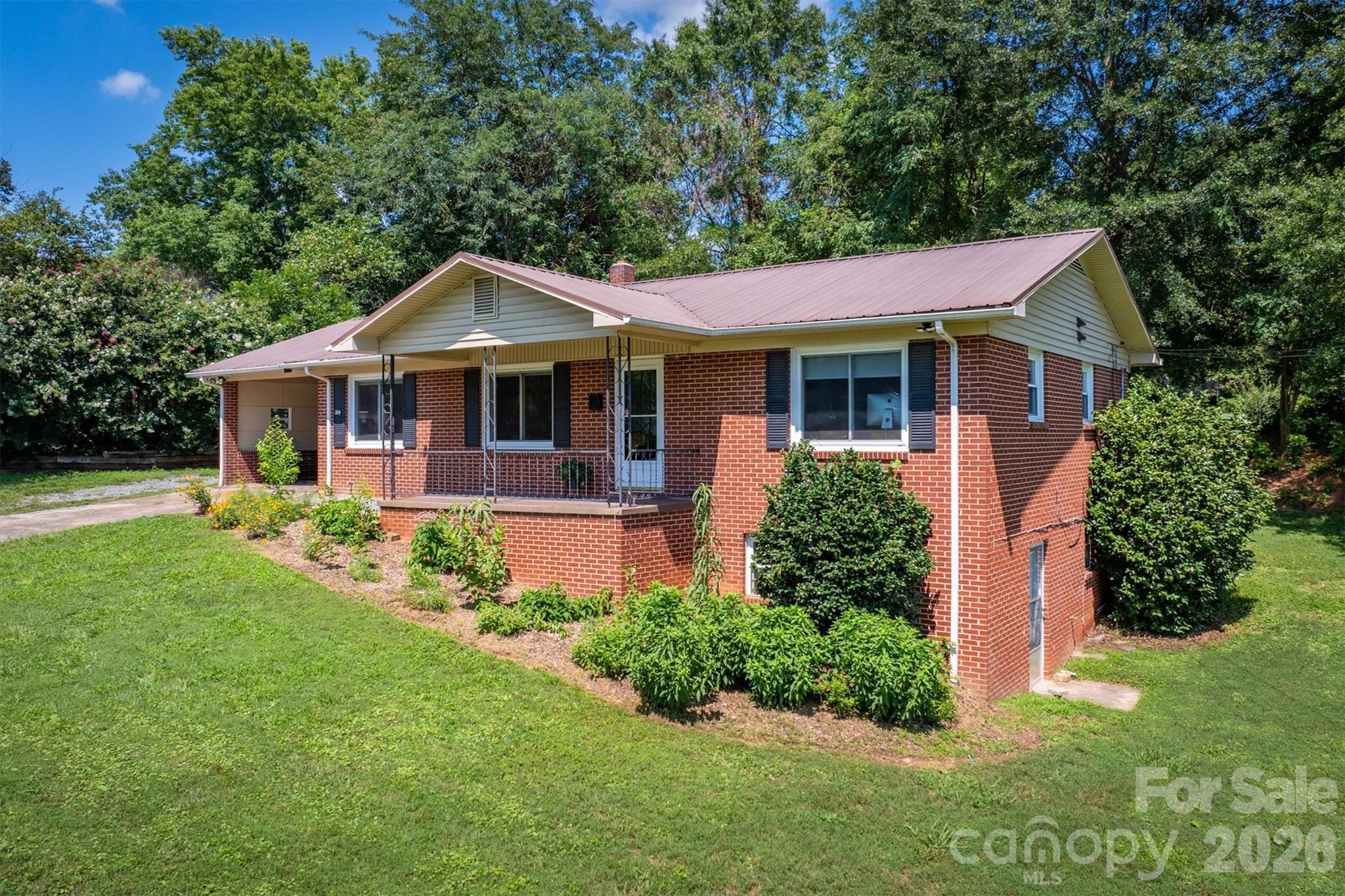 214 Howard Street Morganton NC 28655