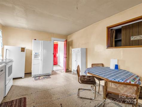 120 Maple Ridge Road Candler NC 28715