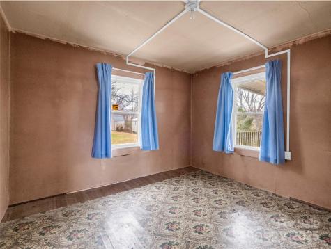 120 Maple Ridge Road Candler NC 28715