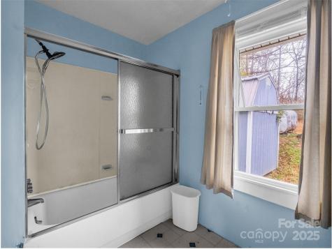 120 Maple Ridge Road Candler NC 28715