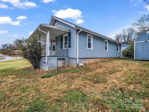 120 Maple Ridge Road Candler NC 28715