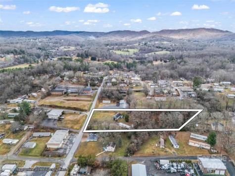 120 Maple Ridge Road Candler NC 28715