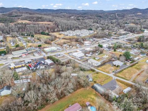 120 Maple Ridge Road Candler NC 28715