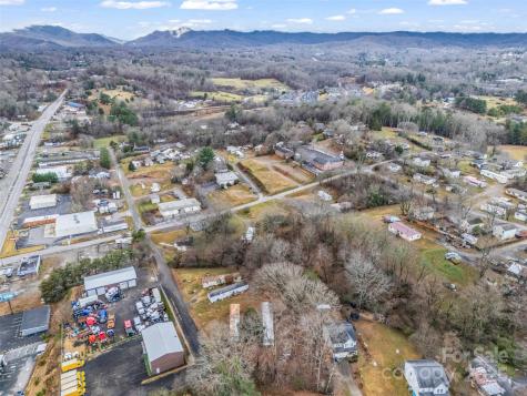 120 Maple Ridge Road Candler NC 28715