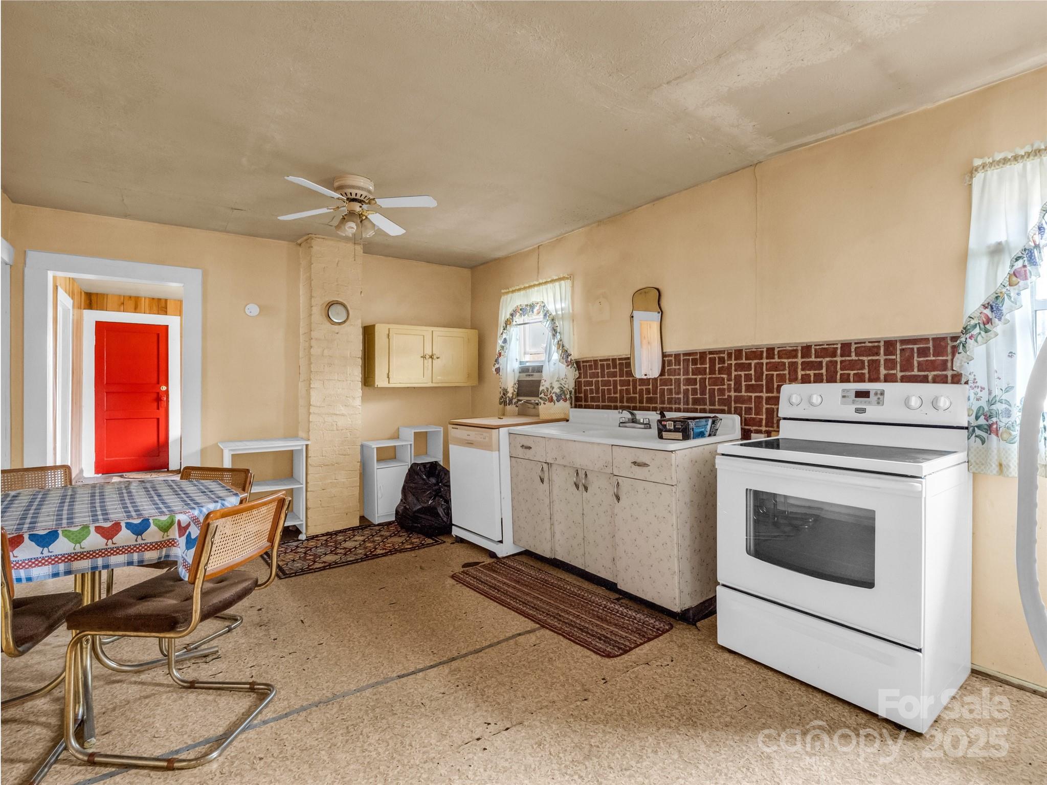 120 Maple Ridge Road Candler NC 28715