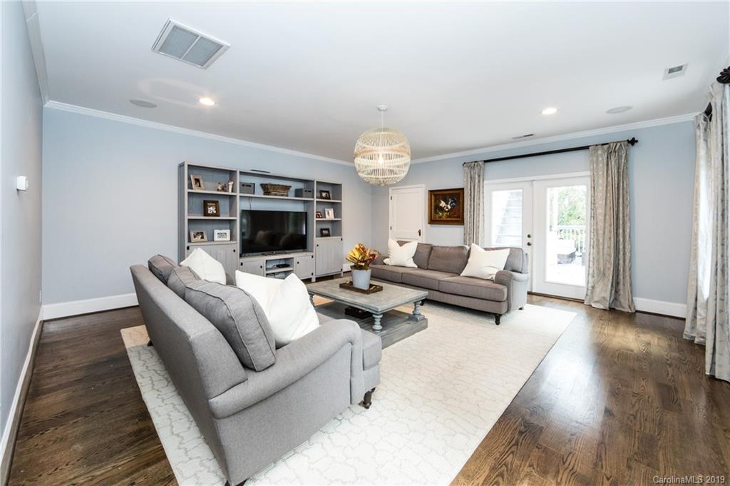 3423 Selwyn Avenue Charlotte NC 28209