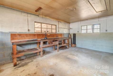 88 Blake Drive Arden NC 28704