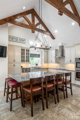 208 Parrish Farm Road Waynesville NC 28786