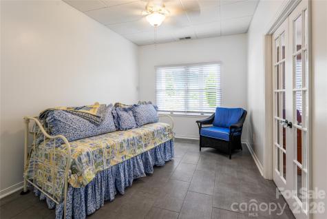 208 Parrish Farm Road Waynesville NC 28786
