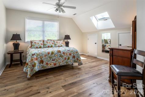 208 Parrish Farm Road Waynesville NC 28786