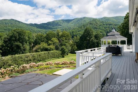 208 Parrish Farm Road Waynesville NC 28786