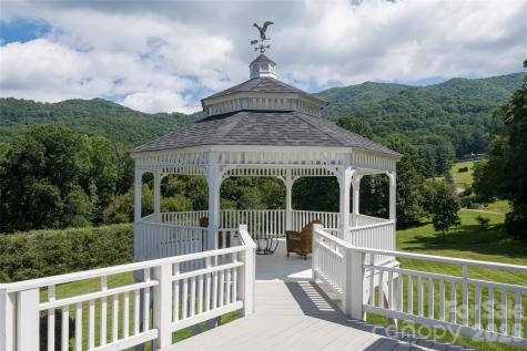 208 Parrish Farm Road Waynesville NC 28786