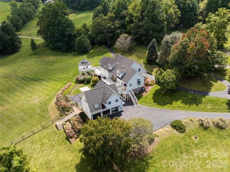 208 Parrish Farm Road Waynesville NC 28786