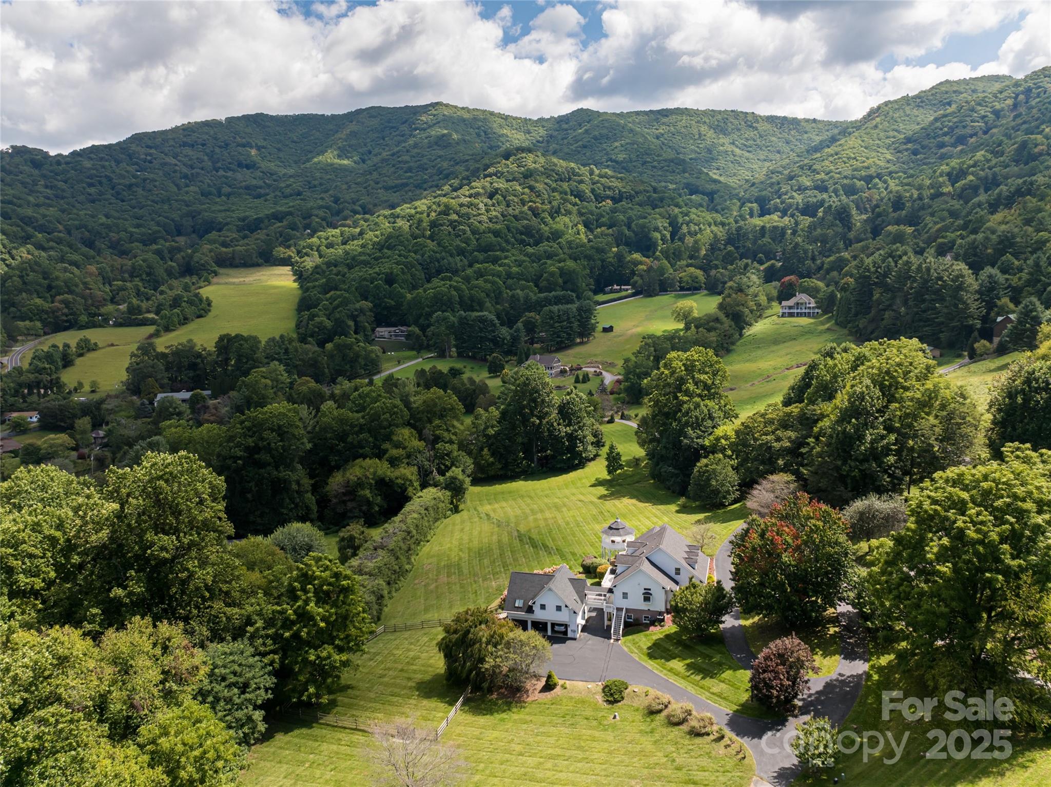 208 Parrish Farm Road Waynesville NC 28786
