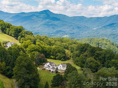 208 Parrish Farm Road Waynesville NC 28786