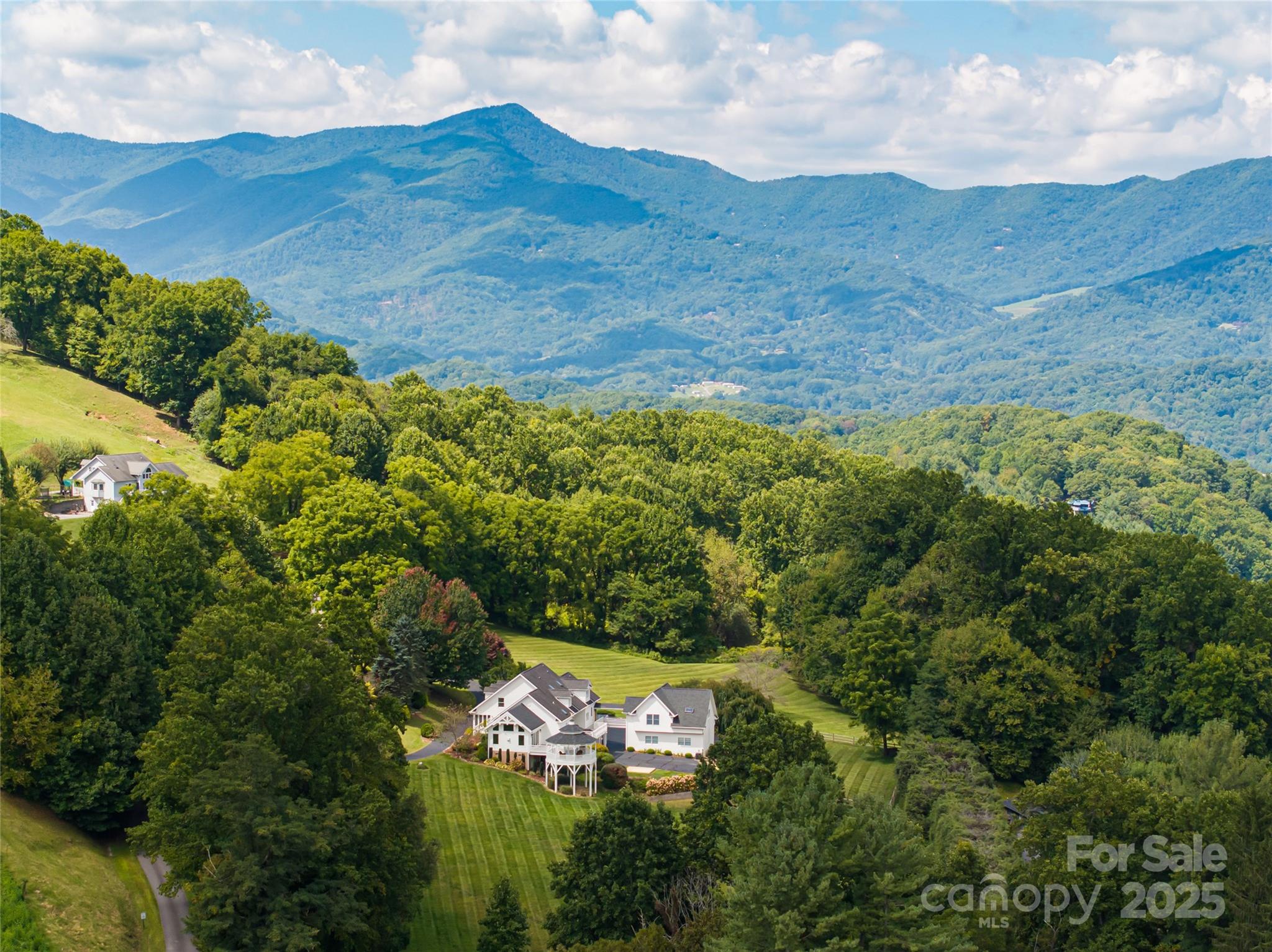 208 Parrish Farm Road Waynesville NC 28786