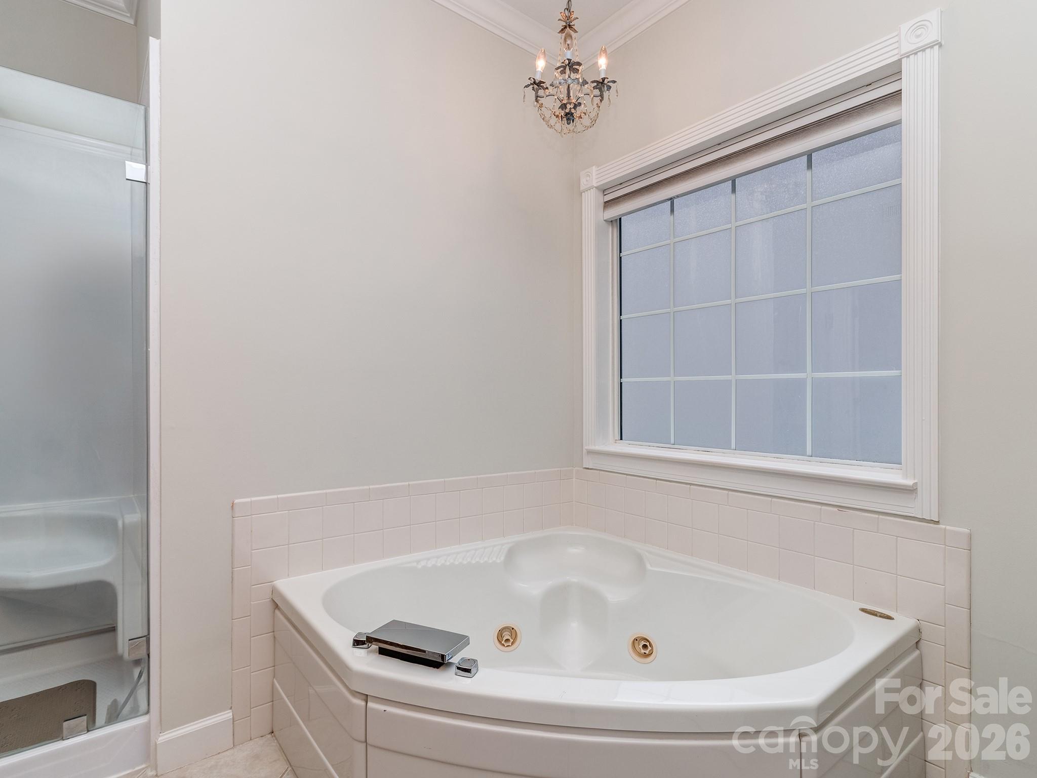 6221 Caslon Court Charlotte NC 28270