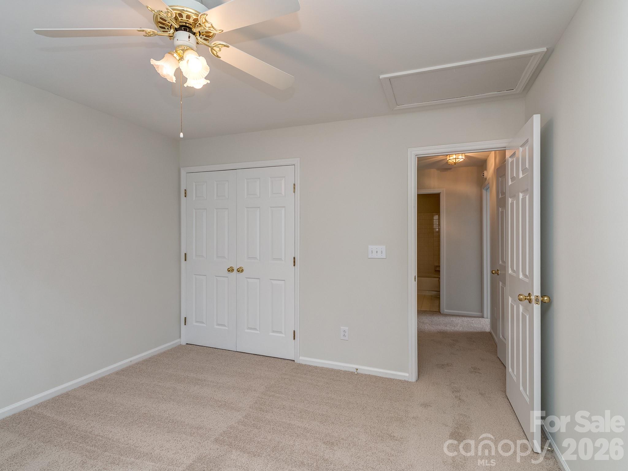 6221 Caslon Court Charlotte NC 28270