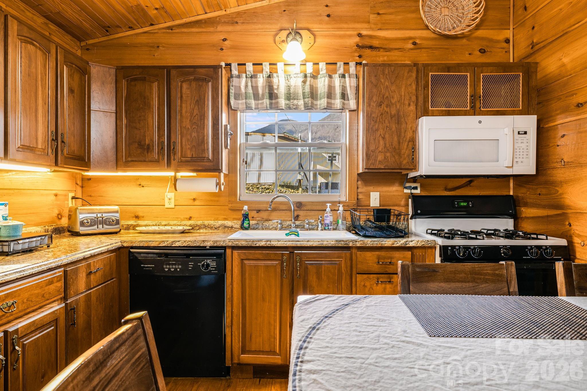 233 Rocky Top Road Maggie Valley NC 28751