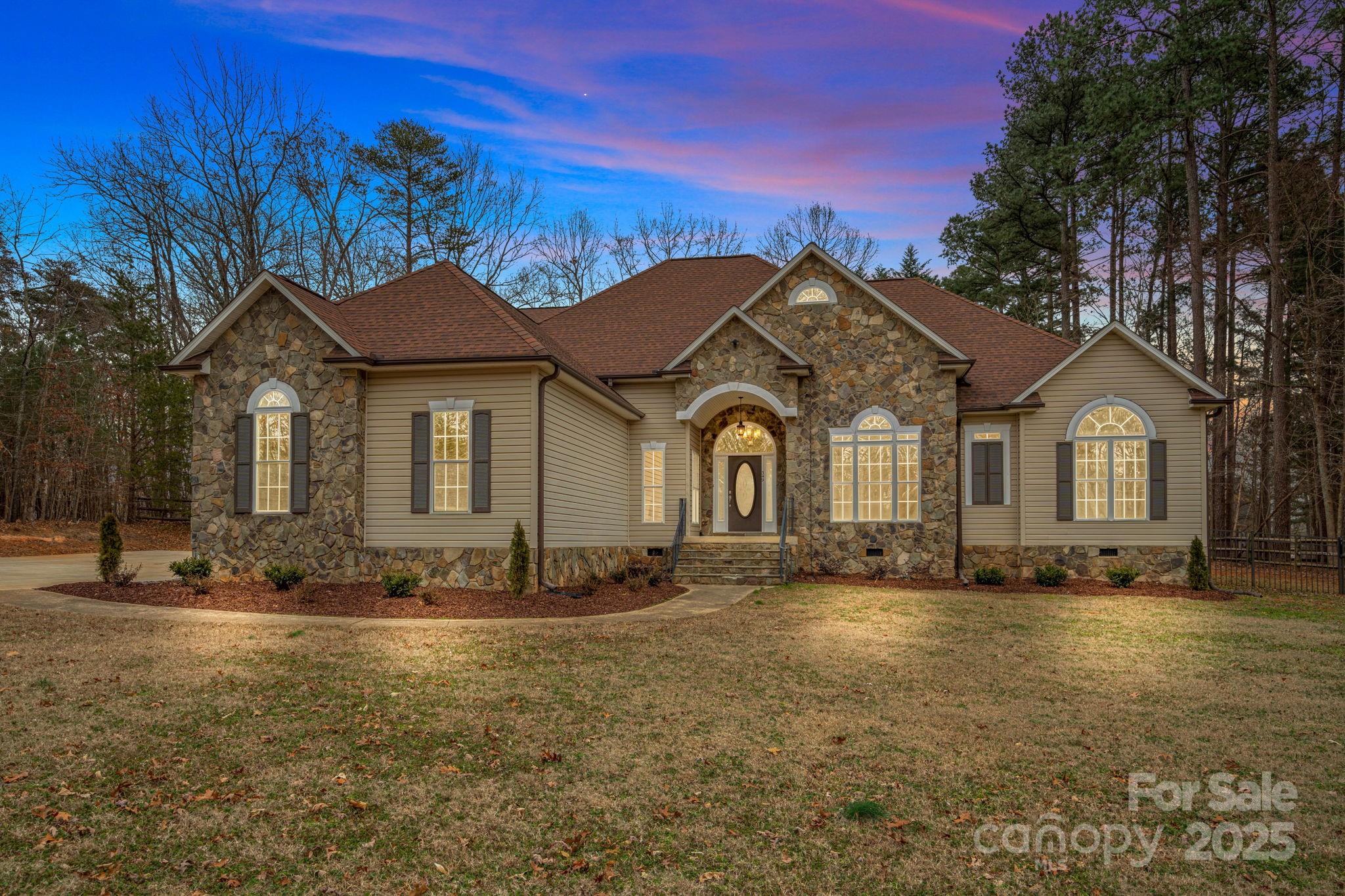 349 Isle Of Pines Road Mooresville NC 28117