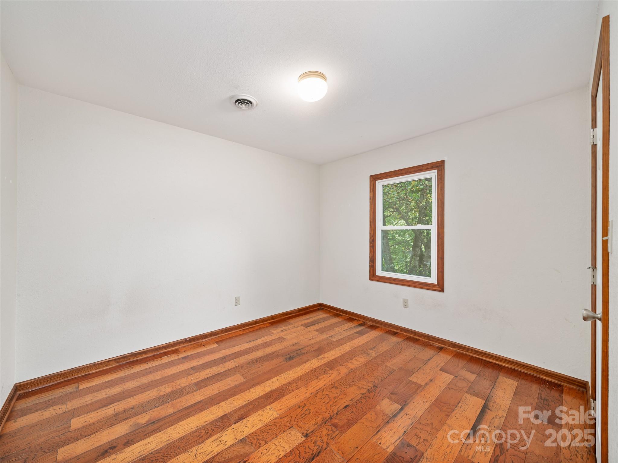 158 Dover Lane Spruce Pine NC 28777