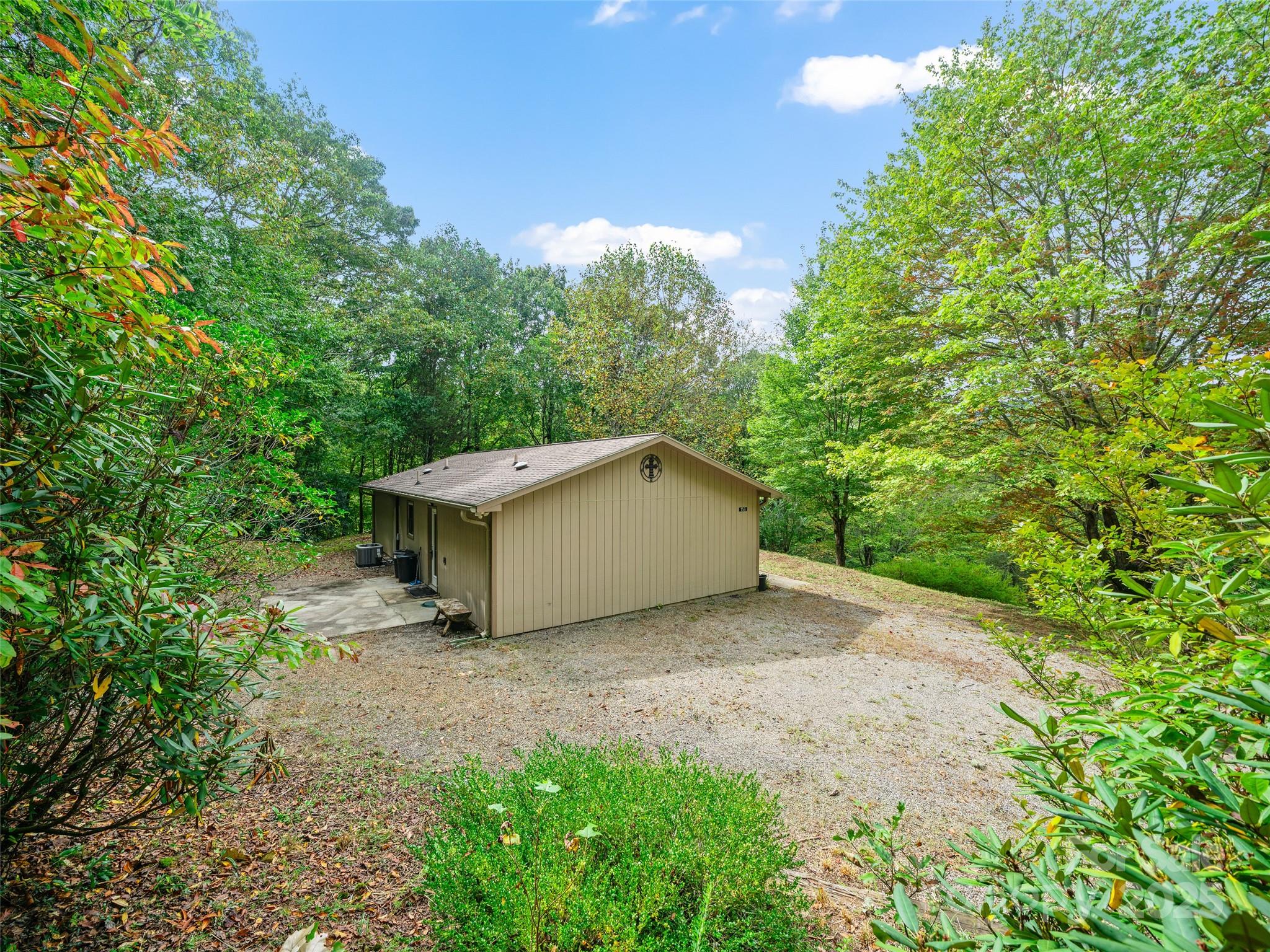158 Dover Lane Spruce Pine NC 28777