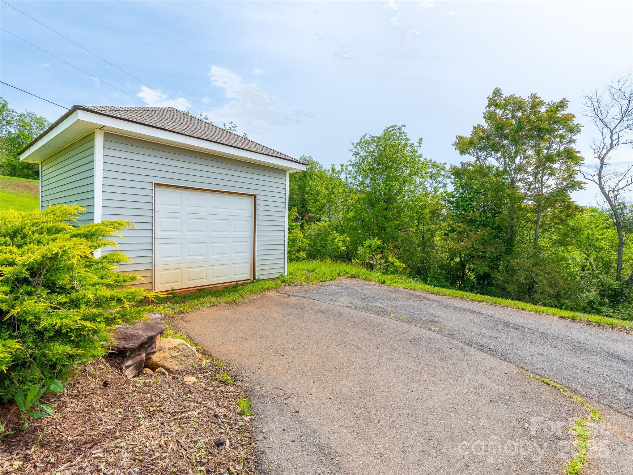 12 Paul Bridges Road Alexander NC 28701