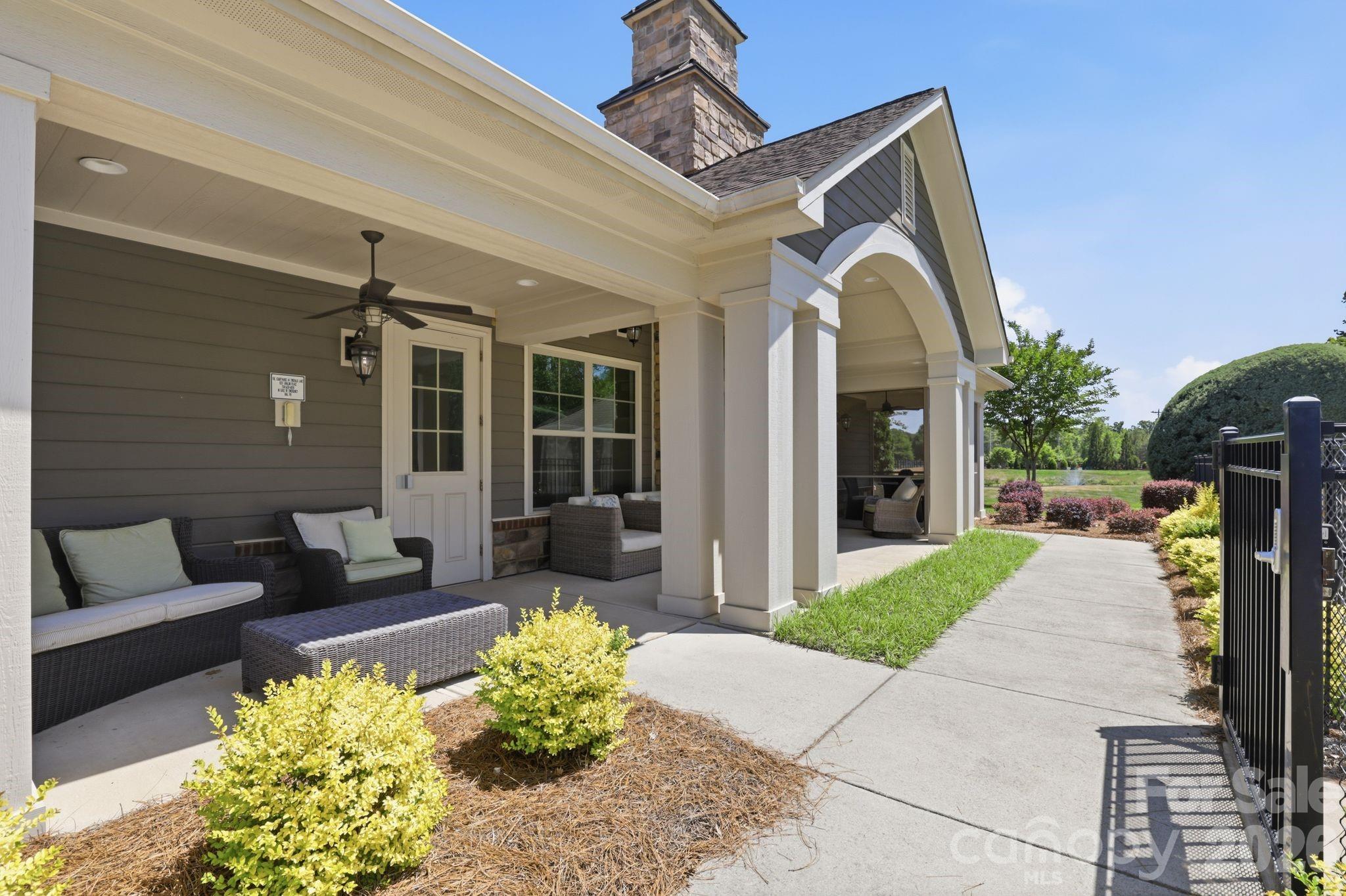 1327 Garden Vista Drive Matthews NC 28104