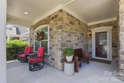 1327 Garden Vista Drive Matthews NC 28104