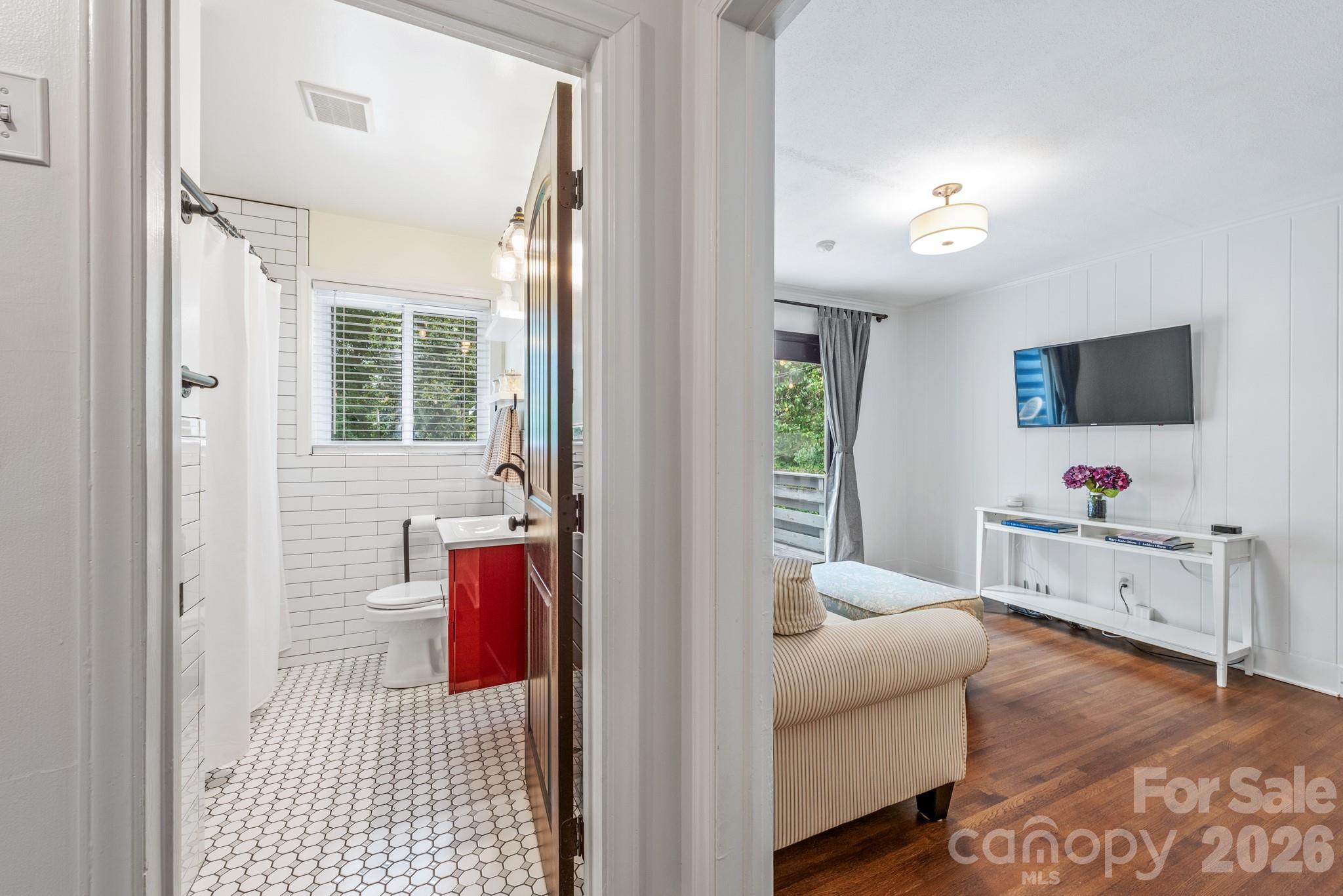 3227 Driftwood Drive Charlotte NC 28205