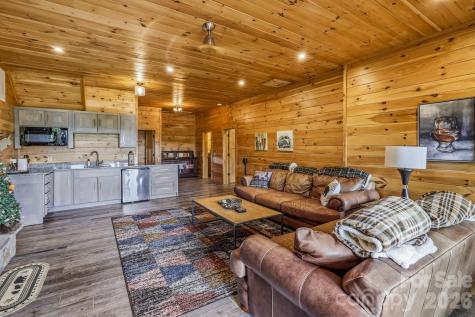 286 Holmstead Drive Lake Lure NC 28746