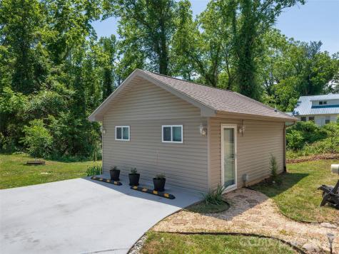 64 Springside Road Asheville NC 28803