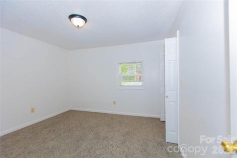 281 Glenwood Drive Marion NC 28752