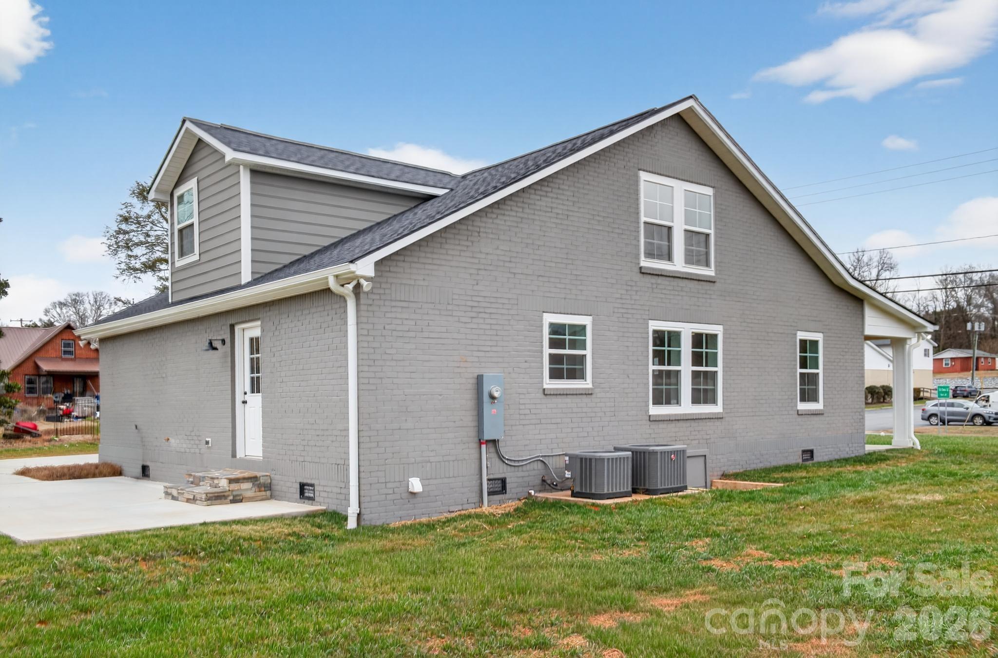 109 S Main Street Granite Falls NC 28630
