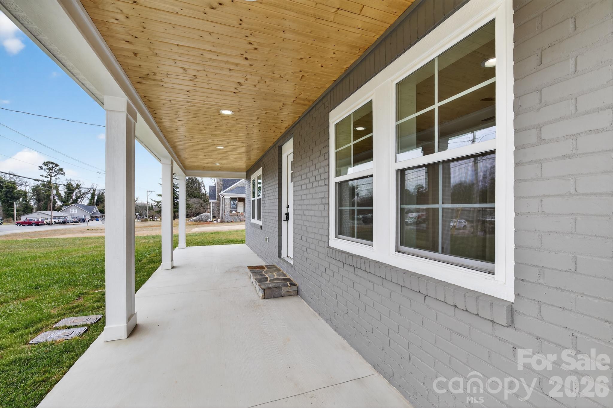 109 S Main Street Granite Falls NC 28630