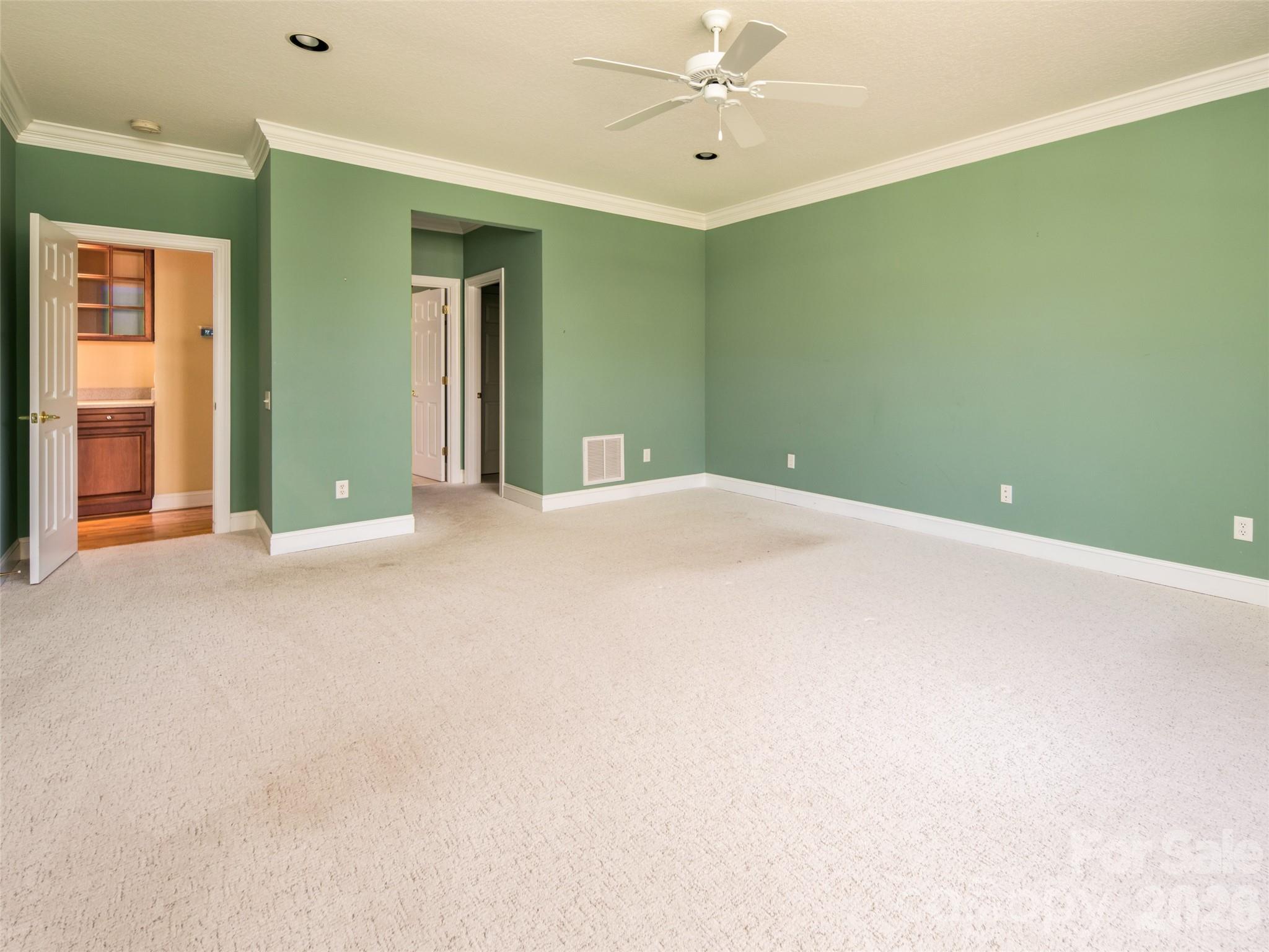 124 Towne Place Drive Hendersonville NC 28792