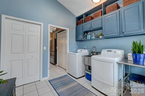 94 Squirrel Trail Hendersonville NC 28791