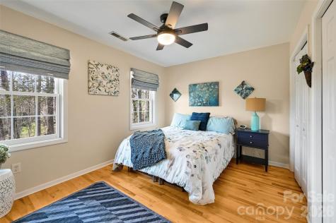 94 Squirrel Trail Hendersonville NC 28791