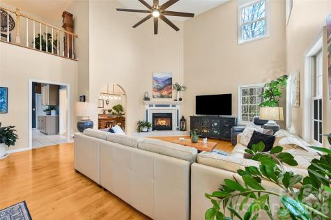 94 Squirrel Trail Hendersonville NC 28791
