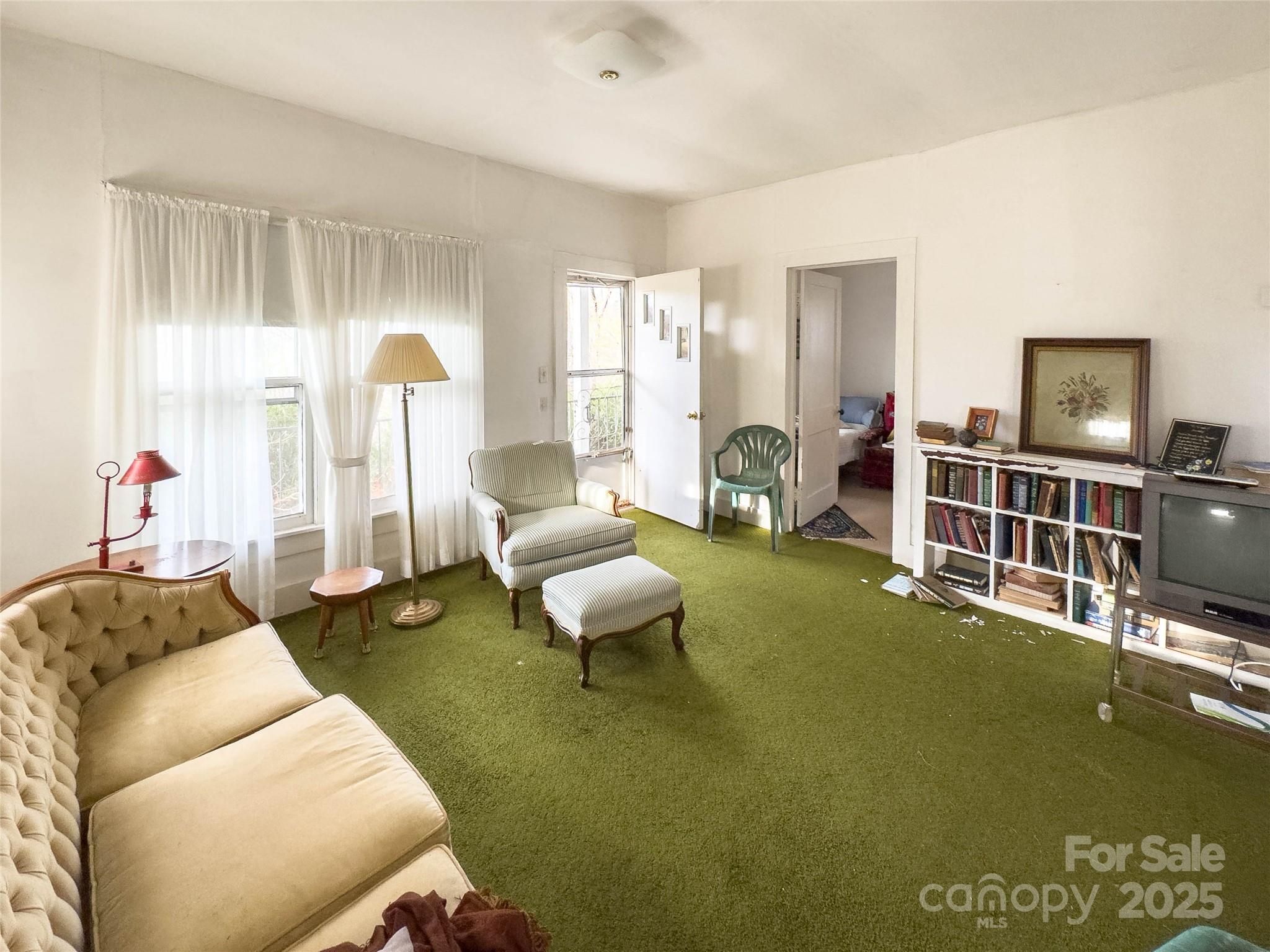 141 Burleson Drive Bakersville NC 28705