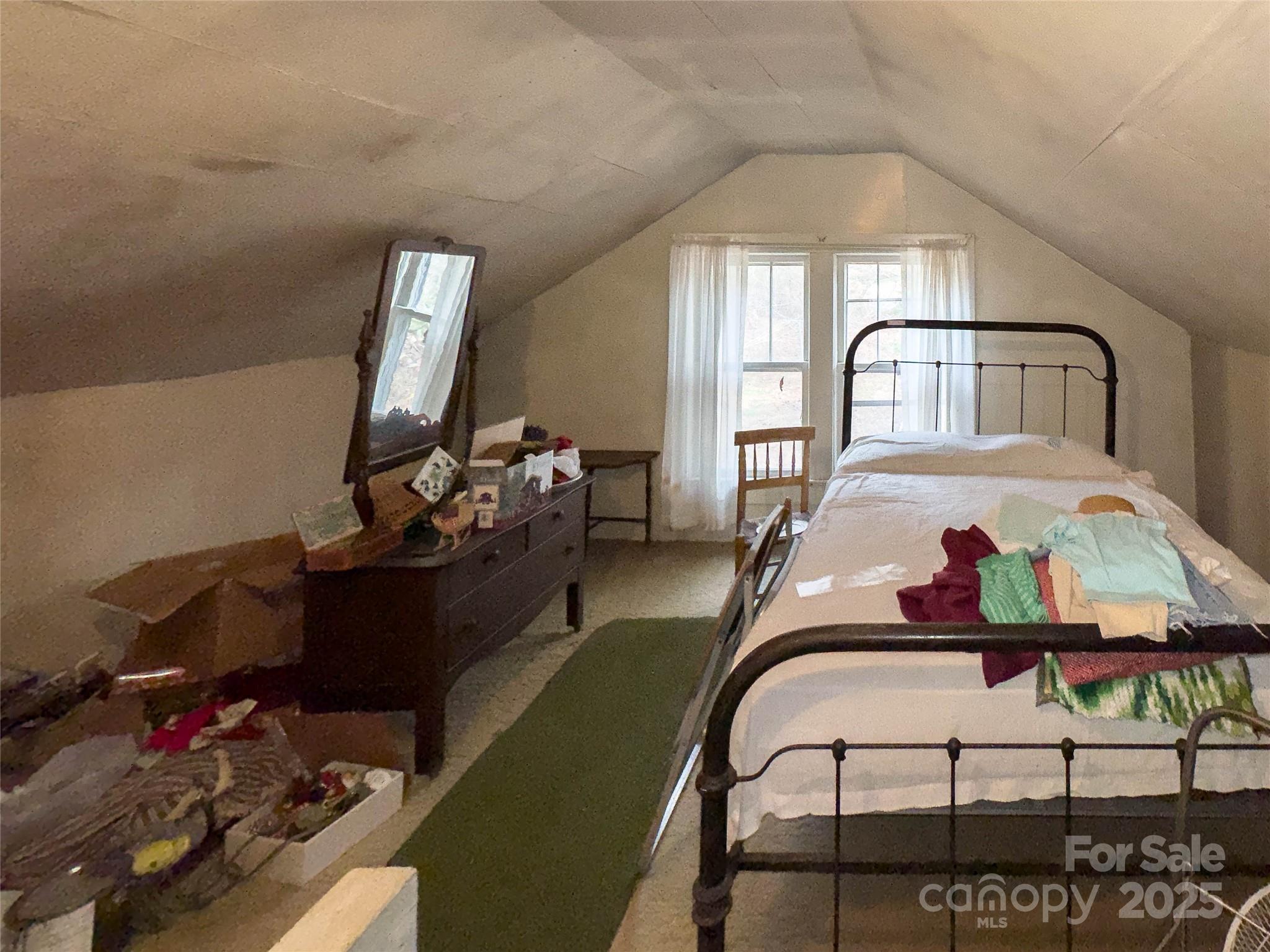 141 Burleson Drive Bakersville NC 28705