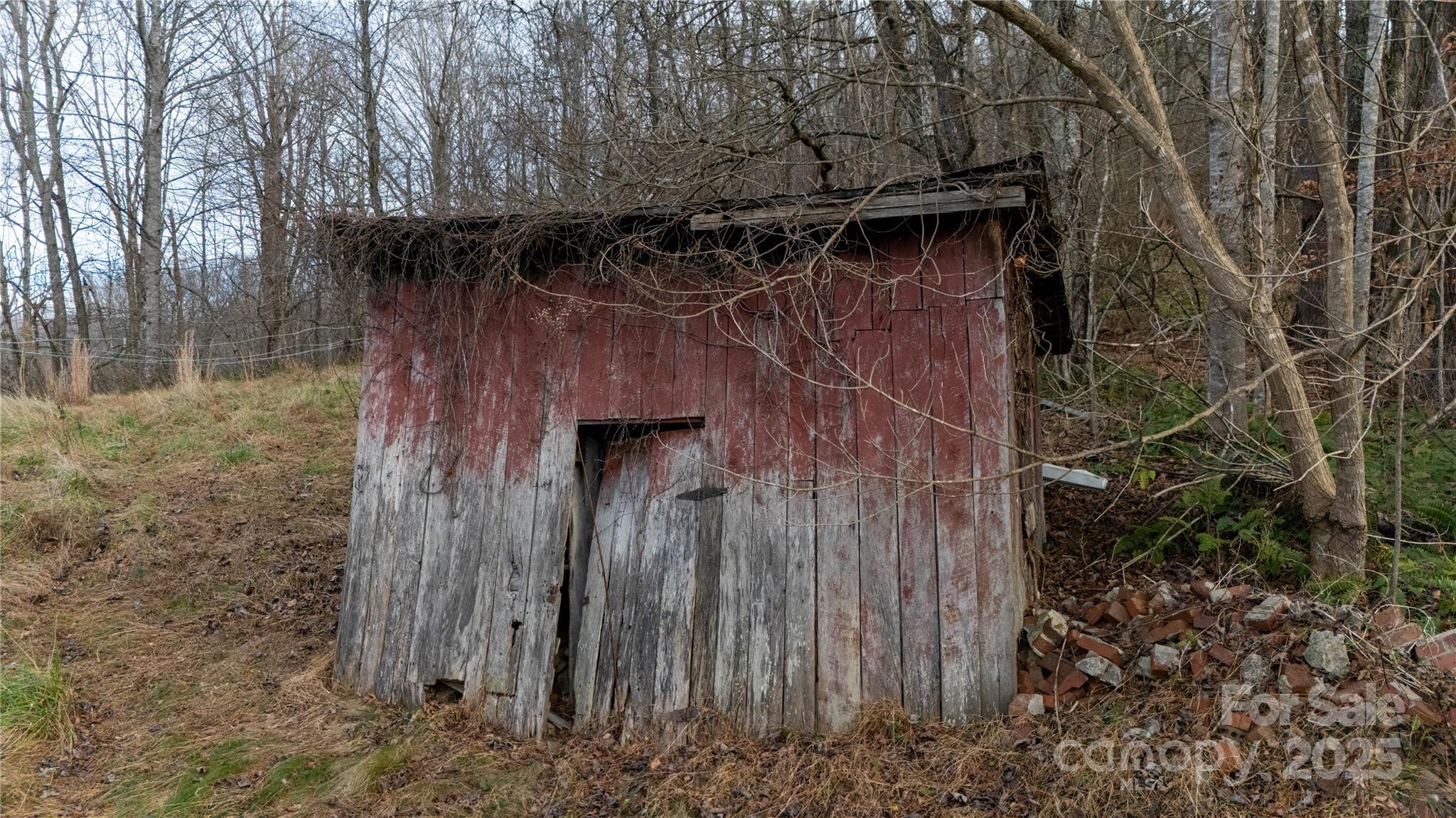 141 Burleson Drive Bakersville NC 28705