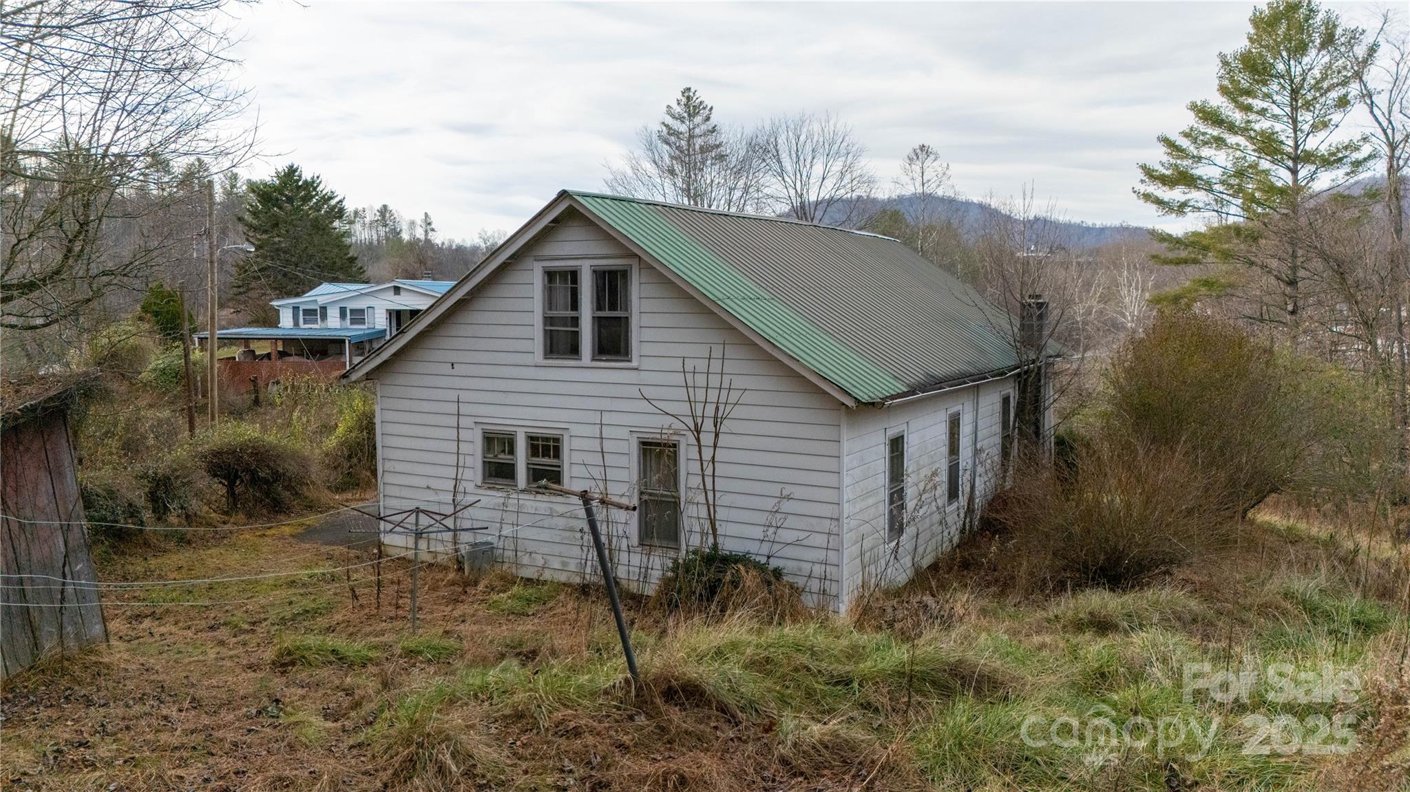 141 Burleson Drive Bakersville NC 28705