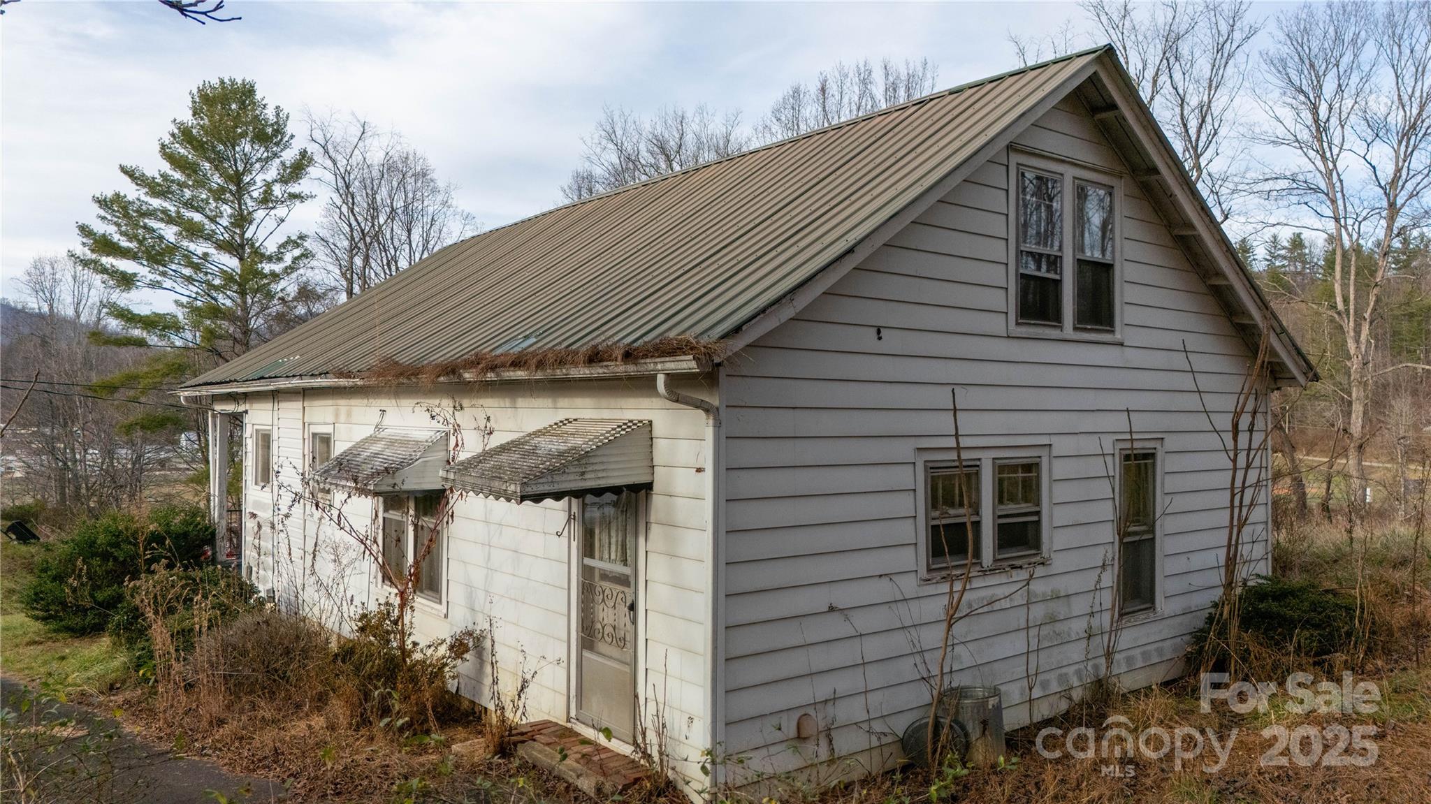 141 Burleson Drive Bakersville NC 28705