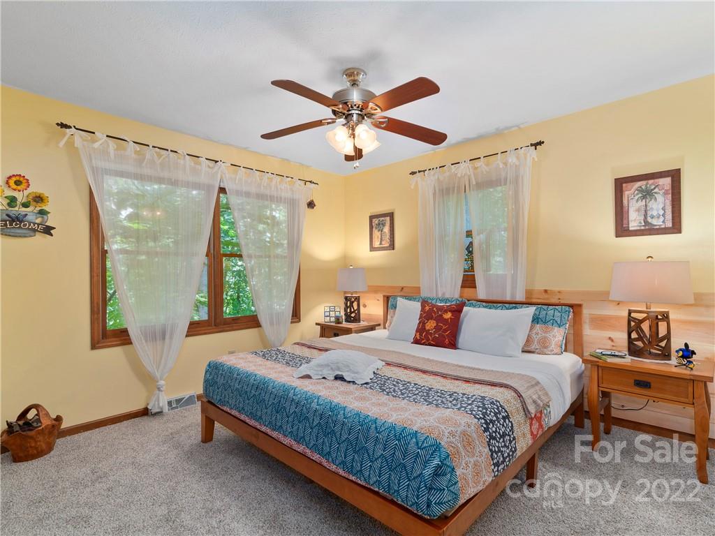 271 Tara Nova Drive Waynesville NC 28786