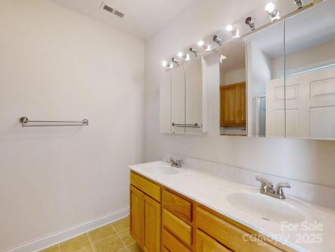 3 Catalina Court Asheville NC 28806