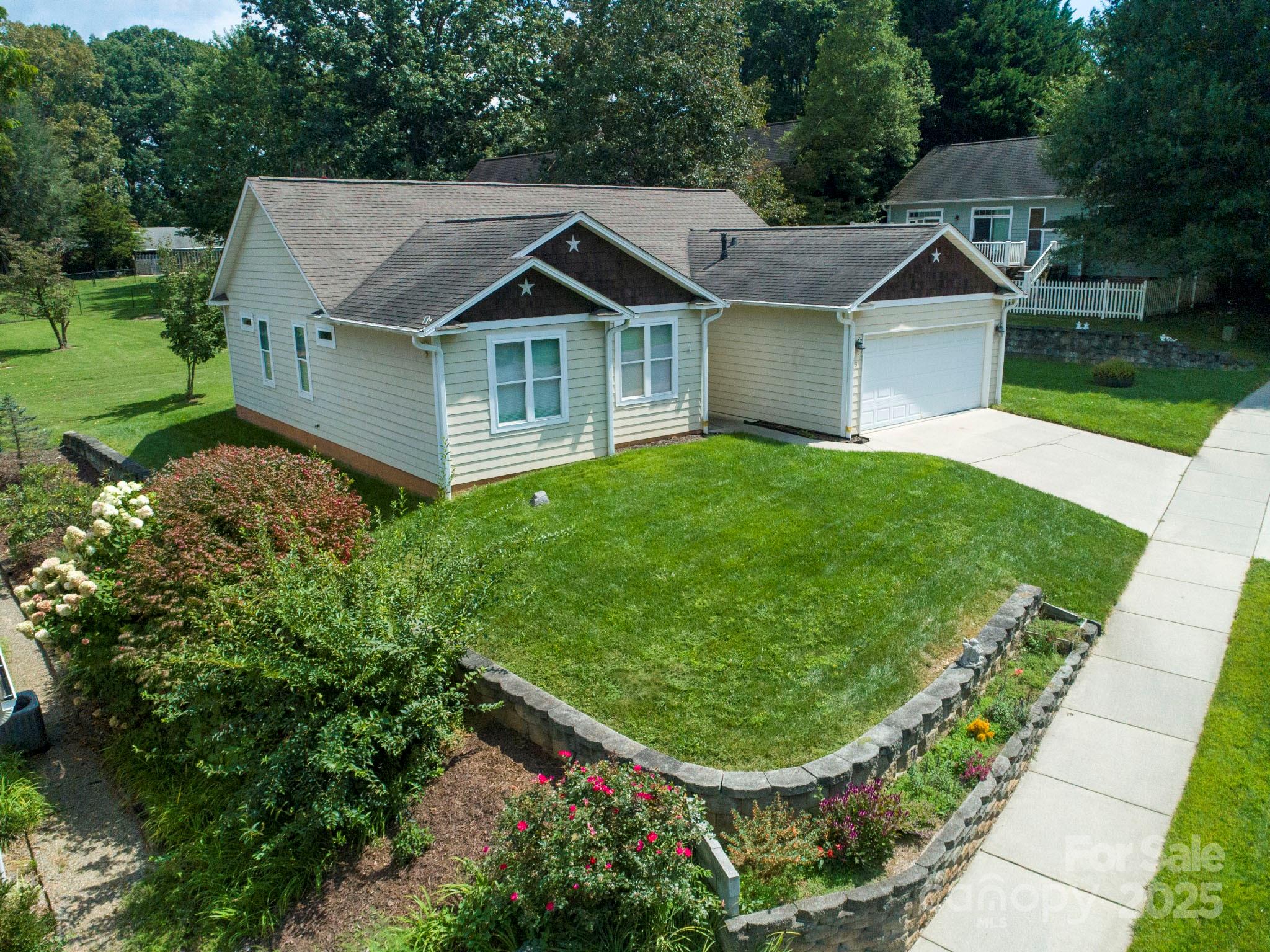 3 Catalina Court Asheville NC 28806