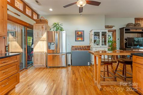 20 Meeks Road Black Mountain NC 28711